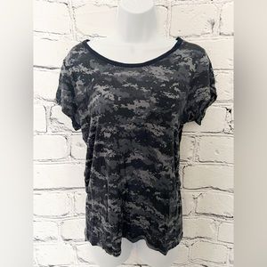 Calvin Klein T shirt